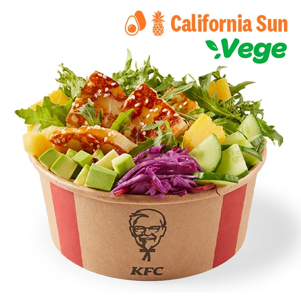 California Sun Vege Poke Bowl z halloumi i sałatą